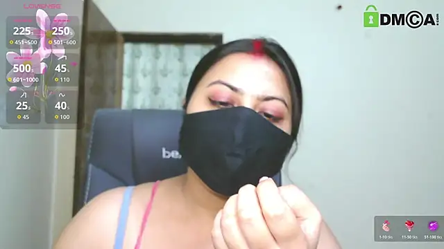 SassyWildCouple online show from 05-17-26, 01:33