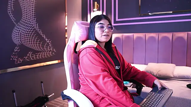 Snapshot of Roma_hells chatting on 09-30-25, 07:09 Roma hells online show from 09-30-25, 07:09