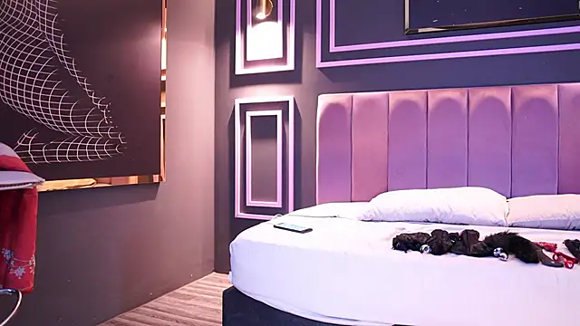 Snapshot of Roma_hells chatting on 09-27-25, 06:47 Roma hells online show from 09-27-25, 06:47