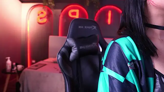 Snapshot of Roma_hells chatting on 09-17-25, 07:05 Roma hells online show from 09-17-25, 07:05