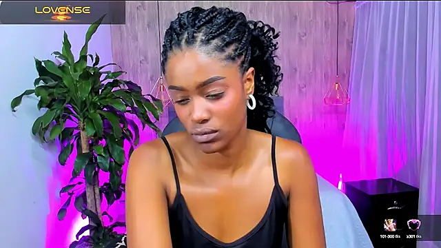 Snapshot of Andre_Coher chatting on 02-17-25, 08:27 Andre Coher online show from 02-17-25, 08:27