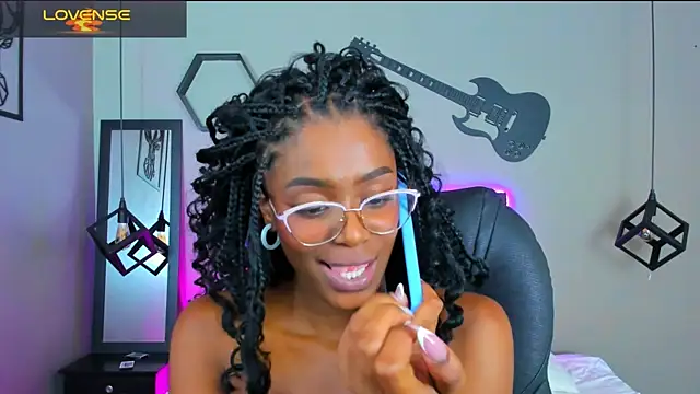 Snapshot of Andre_Coher chatting on 02-19-25, 02:55 Andre Coher online show from 02-19-25, 02:55