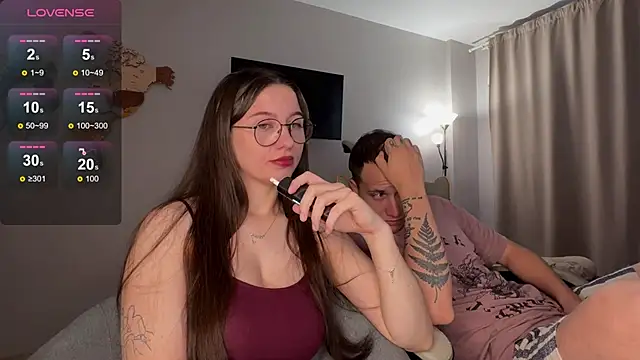 Snapshot of wwow_meow chatting on 09-28-25, 07:59 wwow meow online show from 09-28-25, 07:59