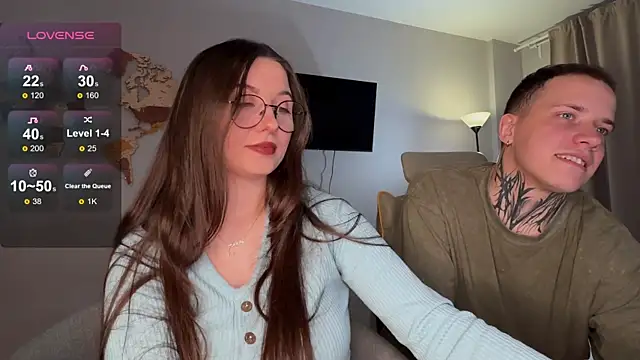 Snapshot of wwow_meow chatting on 11-04-25, 07:45 wwow meow online show from 11-04-25, 07:45