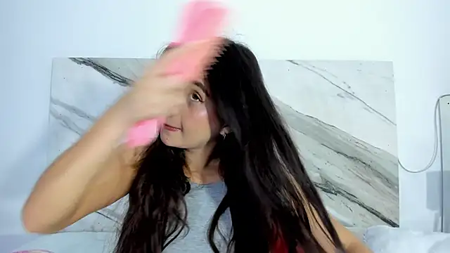 thamiina  online show from 09-24-25, 07:09