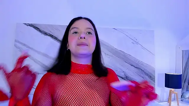 thamiina  online show from 11-18-25, 07:17