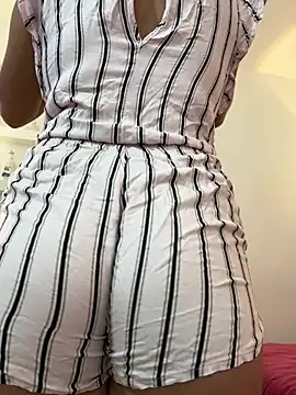 thamiina  online show from 02-18-26, 07:10