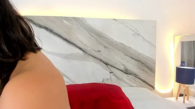 thamiina  online show from 12-01-25, 07:04