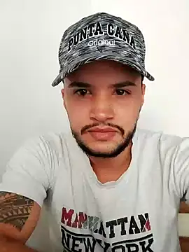 Snapshot of Gerduk chatting on 09-19-25, 04:44 Gerduk online show from 09-19-25, 04:44