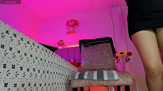 hot Dariana pantyhose online show from 05-01-26, 01:49