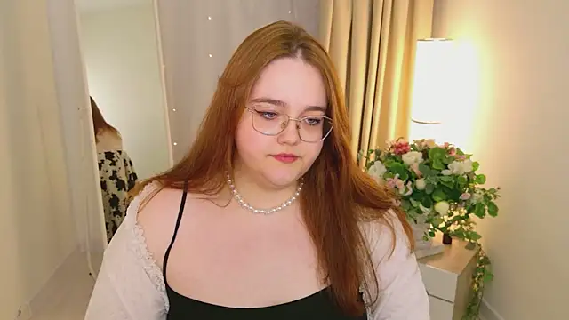 Neko Moor online show from 04-13-26, 01:48