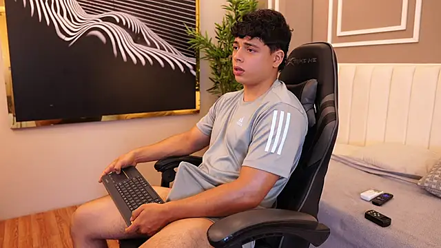 Ethan occonor online show from 05-11-26, 02:45