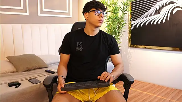 Ethan occonor online show from 12-18-25, 12:53