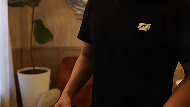 Snapshot of Ethan_occonor chatting on 02-27-26, 12:16 Ethan occonor online show from 02-27-26, 12:16