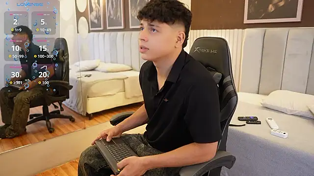 Snapshot of Ethan_occonor chatting on 03-01-26, 03:28 Ethan occonor online show from 03-01-26, 03:28