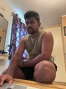 Snapshot of CrazyShashank chatting on 02-08-26, 12:58 CrazyShashank online show from 02-08-26, 12:58