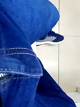 guridosul051 online show from 11-05-25, 02:09