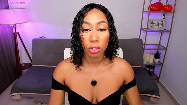 i lulu online show from 11-25-25, 04:57