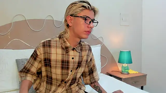 Enrrixxx  online show from 11-23-25, 07:24