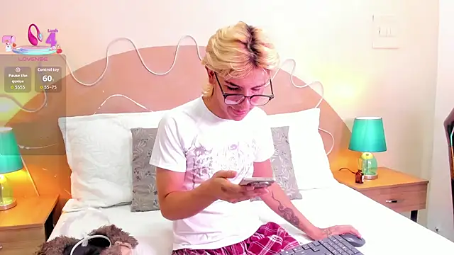 Enrrixxx  online show from 11-27-25, 10:10