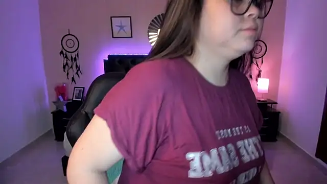 LolaVillalobos online show from 04-10-26, 12:12