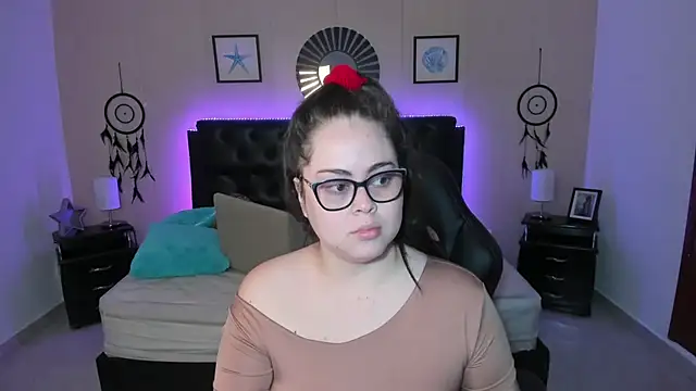 LolaVillalobos online show from 02-02-26, 01:43