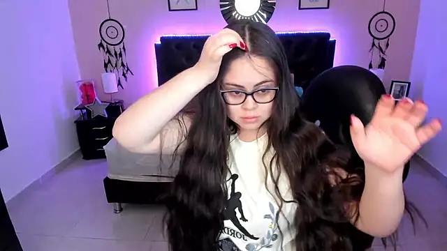 LolaVillalobos online show from 03-19-26, 12:16