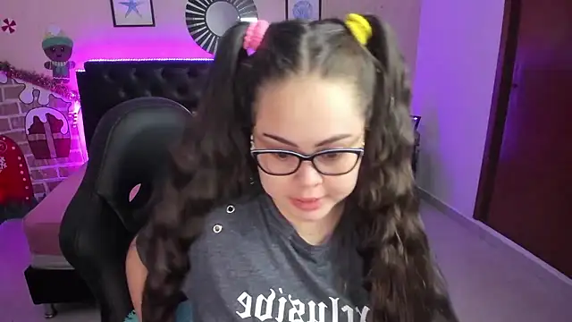 LolaVillalobos online show from 01-10-26, 11:49