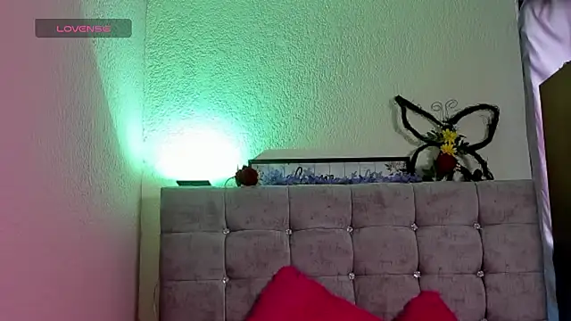 karol rose online show from 12-21-25, 03:03