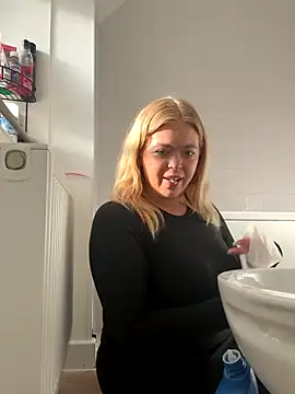 KaylaTrudi online show from 10-23-25, 09:41