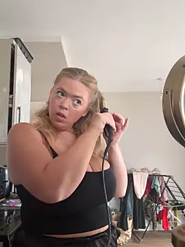 KaylaTrudi online show from 11-11-25, 10:21