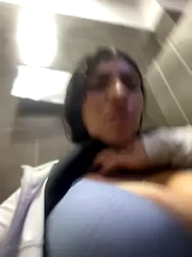 arieel  722 online show from 11-22-25, 01:37