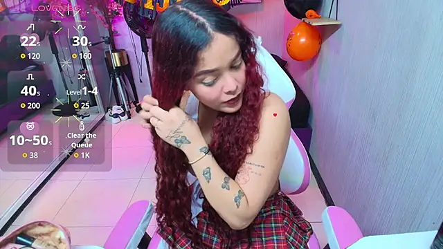 Maggy t18 online show from 10-30-25, 03:38