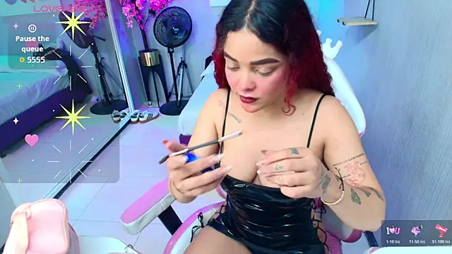 Maggy t18 online show from 11-22-25, 03:38