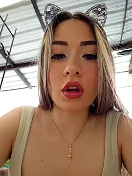 Snapshot of Natasanz chatting on 10-12-25, 07:48 Natasanz online show from 10-12-25, 07:48