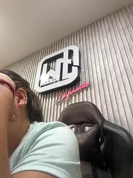 megvibes online show from 11-10-25, 01:38