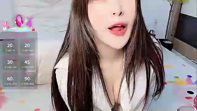 Snapshot of caomei2580 chatting on 12-04-25, 02:49 caomei2580 online show from 12-04-25, 02:49