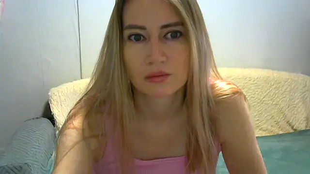 Snapshot of JessFoxxx chatting on 10-09-25, 04:02 JessFoxxx online show from 10-09-25, 04:02