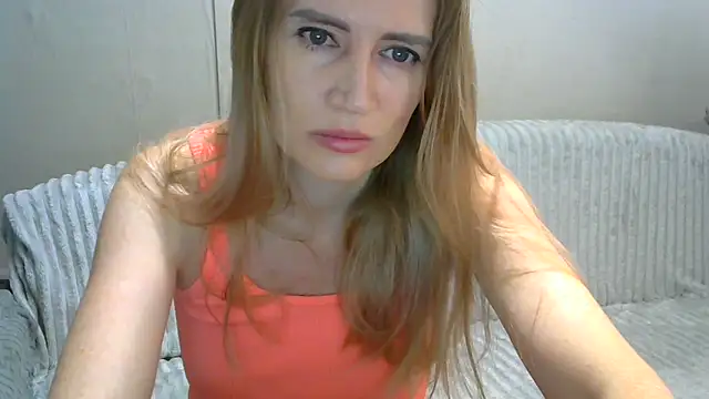 JessFoxxx online show from 02-13-26, 04:01