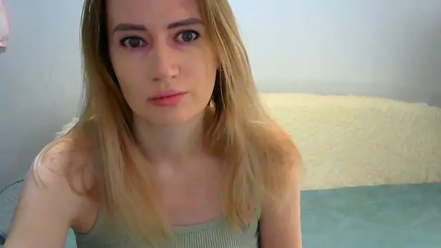 Snapshot of JessFoxxx chatting on 10-23-25, 03:49 JessFoxxx online show from 10-23-25, 03:49
