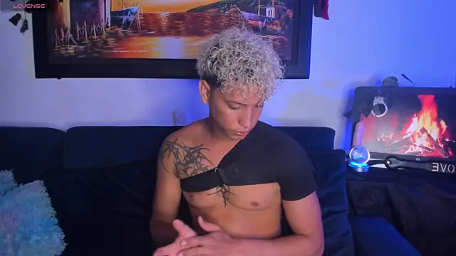 Snapshot of ECSTASYX2_2001 chatting on 02-26-26, 05:29 ECSTASYX2 2001 online show from 02-26-26, 05:29