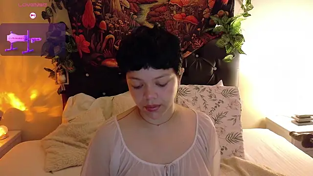 Snapshot of Amanda_sweet chatting on 09-20-25, 11:37 Amanda sweet online show from 09-20-25, 11:37