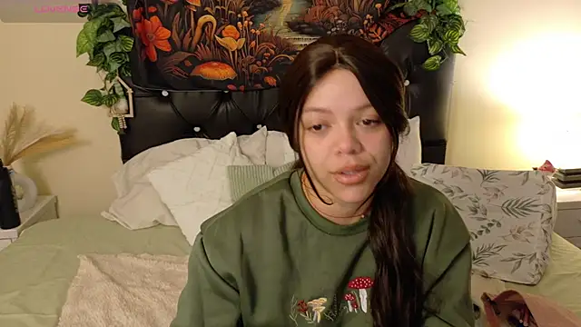 Snapshot of Amanda_sweet chatting on 10-11-25, 01:12 Amanda sweet online show from 10-11-25, 01:12
