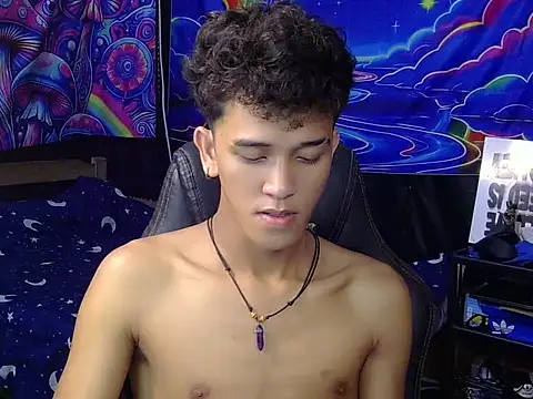 Snapshot of kenbigcockxx chatting on 07-15-26, 01:23 kenbigcockxx online show from 07-15-26, 01:23
