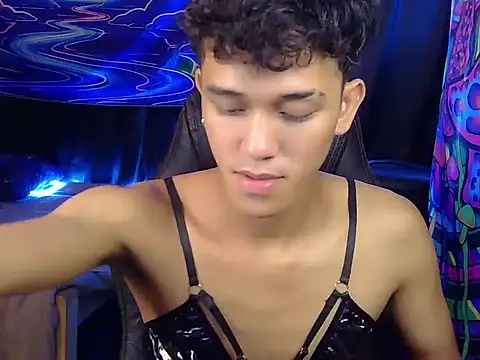 Snapshot of kenbigcockxx chatting on 07-18-26, 06:33 kenbigcockxx online show from 07-18-26, 06:33