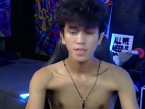 Snapshot of kenbigcockxx chatting on 07-04-26, 06:53 kenbigcockxx online show from 07-04-26, 06:53