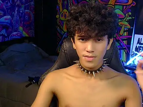 Snapshot of kenbigcockxx chatting on 07-07-26, 11:41 kenbigcockxx online show from 07-07-26, 11:41