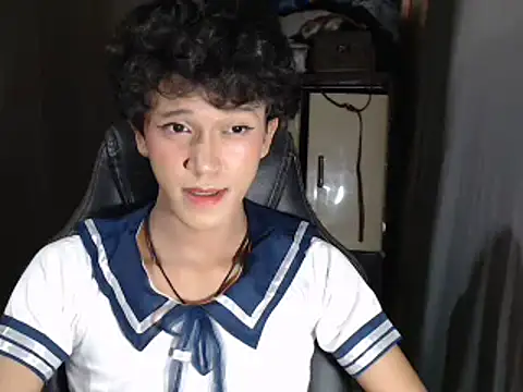 Snapshot of kenbigcockxx chatting on 10-07-25, 03:24 kenbigcockxx online show from 10-07-25, 03:24