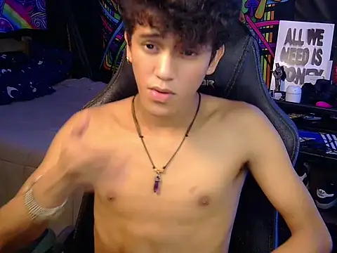 Snapshot of kenbigcockxx chatting on 06-23-26, 03:37 kenbigcockxx online show from 06-23-26, 03:37