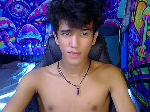 Snapshot of kenbigcockxx chatting on 06-17-26, 06:13 kenbigcockxx online show from 06-17-26, 06:13